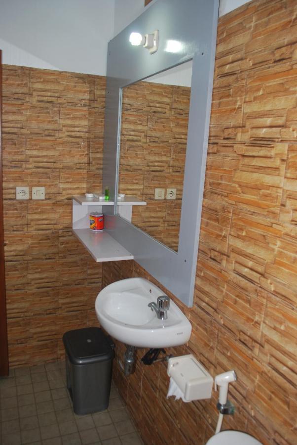 Gili Smile Bungalow Τζίλι Τραγουανγκάν Εξωτερικό φωτογραφία