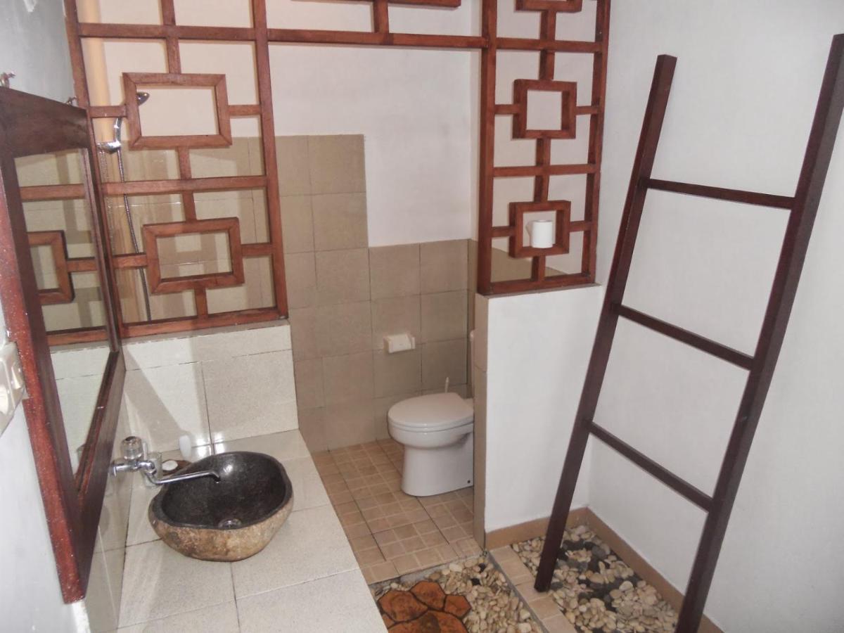 Gili Smile Bungalow Τζίλι Τραγουανγκάν Εξωτερικό φωτογραφία