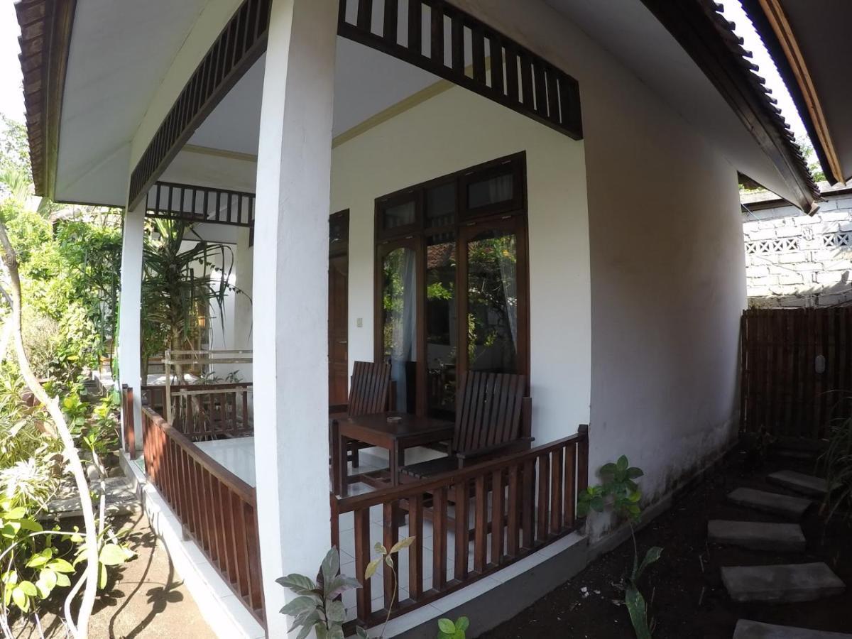 Gili Smile Bungalow Τζίλι Τραγουανγκάν Εξωτερικό φωτογραφία
