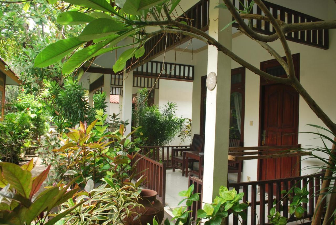 Gili Smile Bungalow Τζίλι Τραγουανγκάν Εξωτερικό φωτογραφία